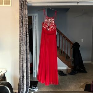 Red beauty prom dress 👗